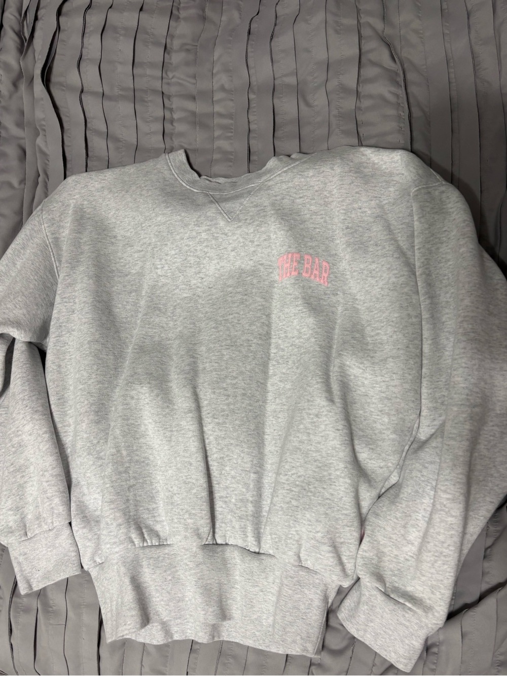 The Bar Tucked Crewneck in Gray/Light Pink